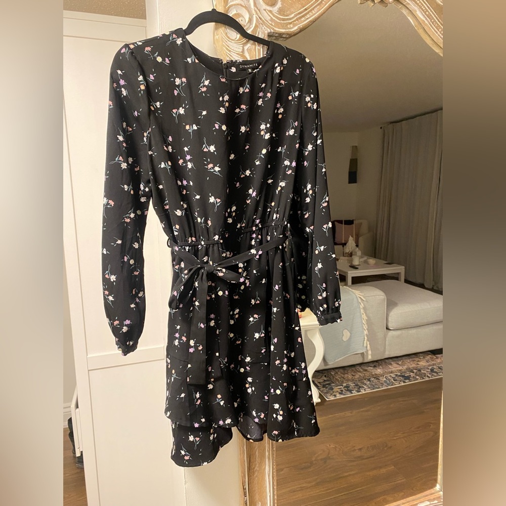 Dynamite floral long sleeve dress. Size L.